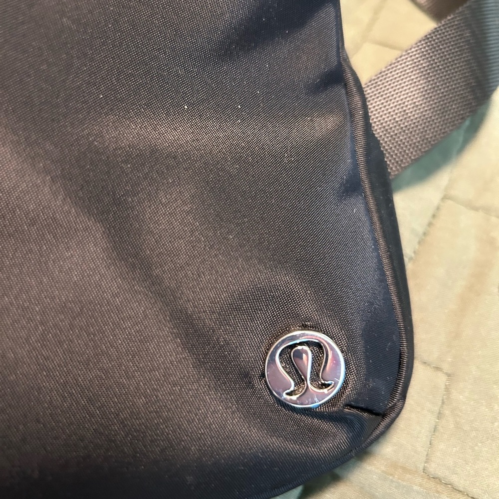 Lululemon Athletica Black Messenger Bag Durable Design - Picture 6 of 6